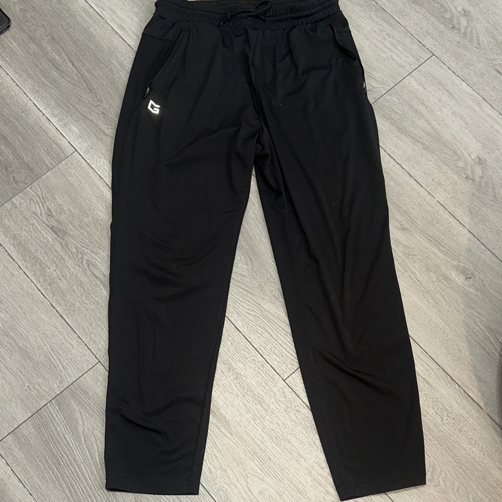 G Gradual Men's Sweatpants with Zipper Pockets
Size Large